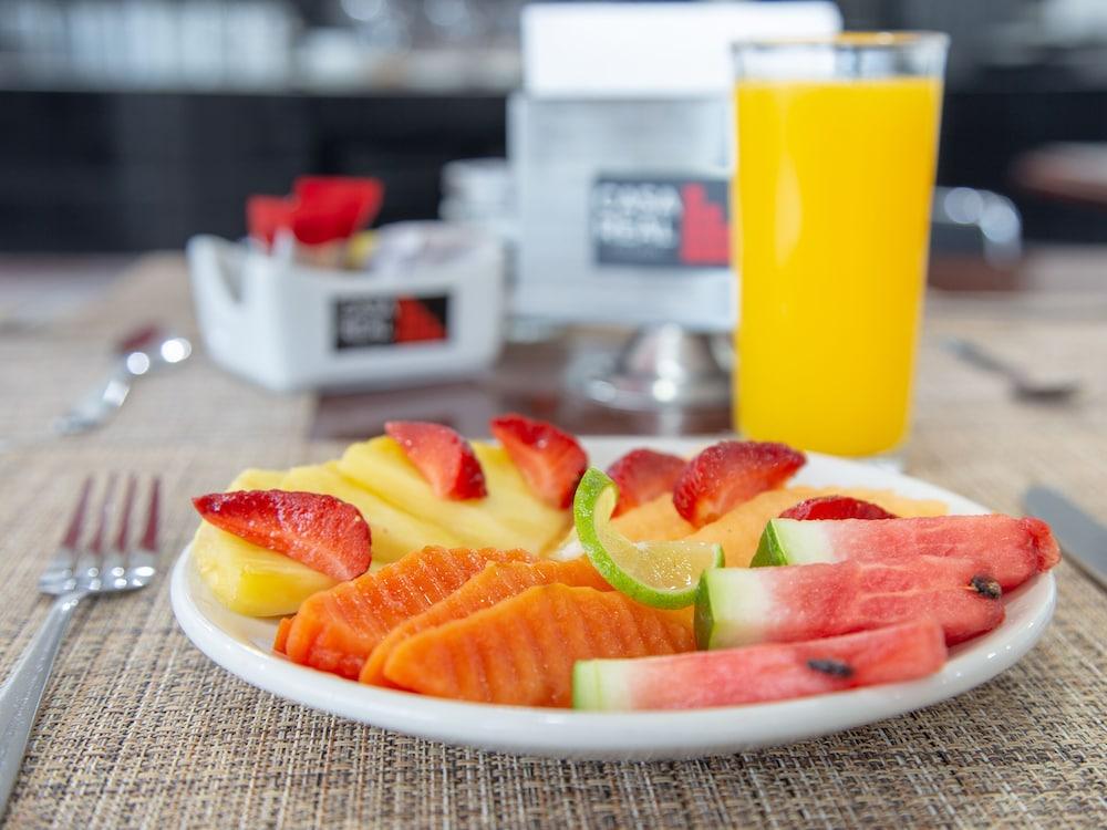 Capital O Hotel Casa Real Celaya Celaya  Ngoại thất bức ảnh