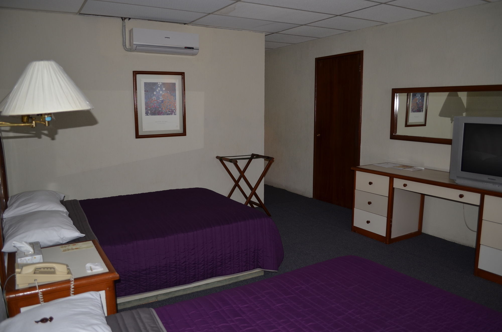 Capital O Hotel Casa Real Celaya Celaya  Ngoại thất bức ảnh