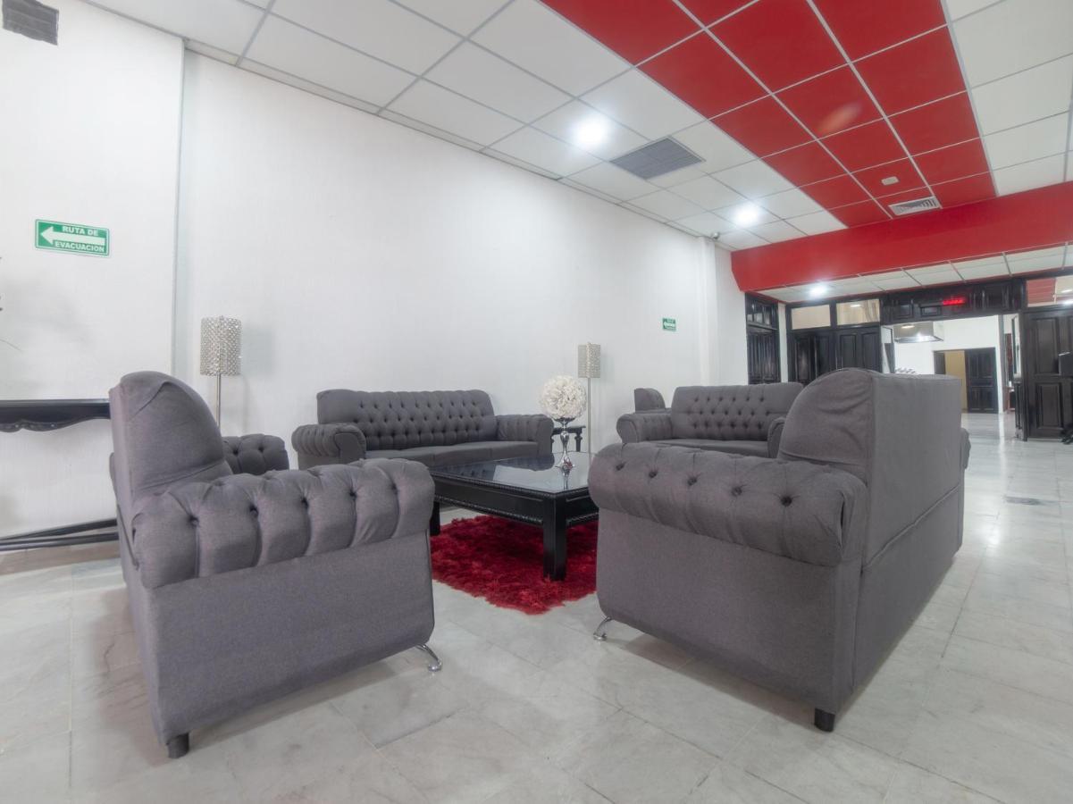 Capital O Hotel Casa Real Celaya Celaya  Ngoại thất bức ảnh